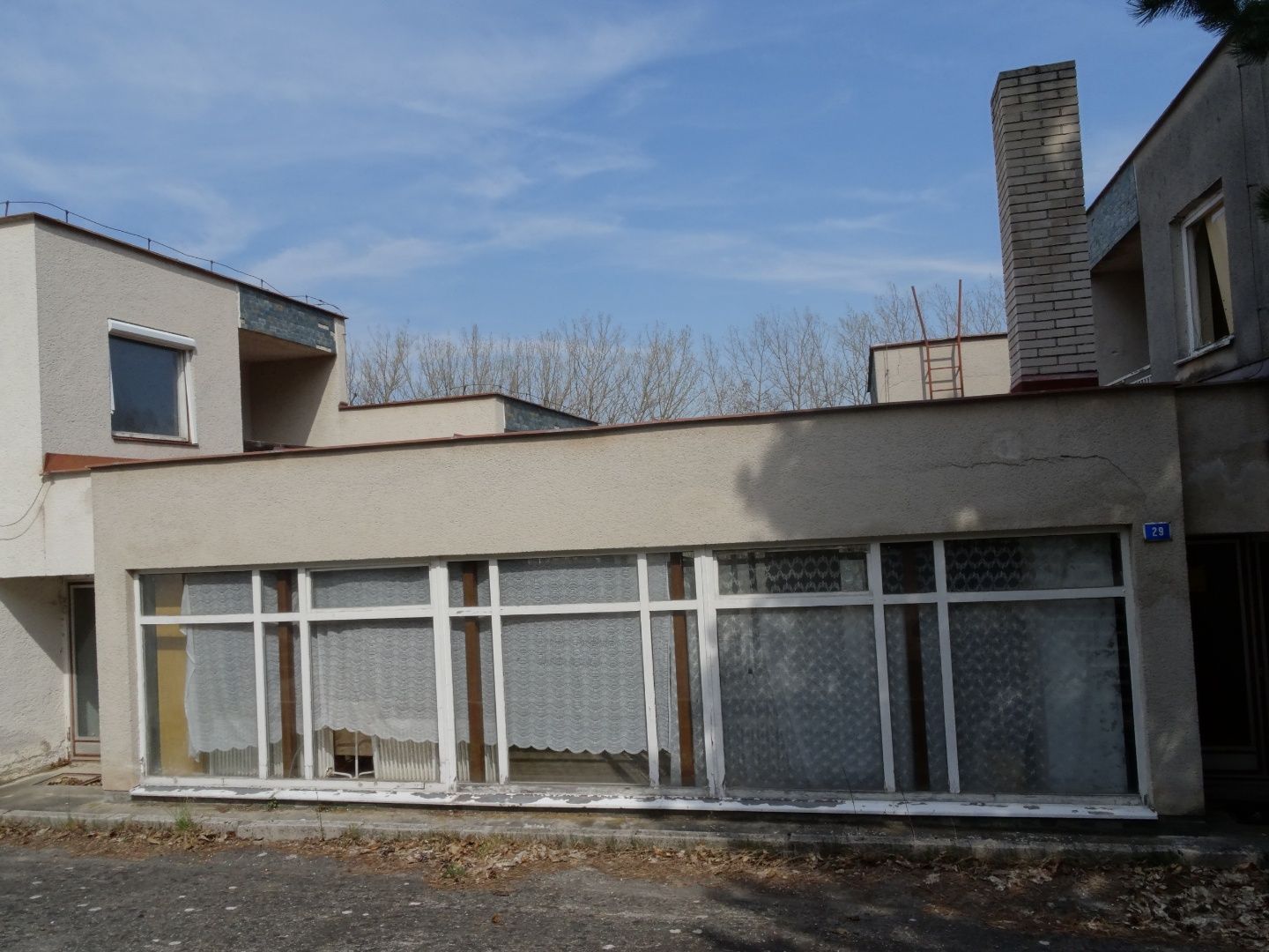 Predaj Polyfunkčný objekt Polyfunkčný objekt-Predaj-Vrbové-1.00 €