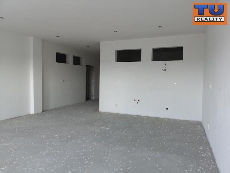 Predaj Polyfunkčný objekt Polyfunkčný objekt-Predaj-Nitra-123990.00 €