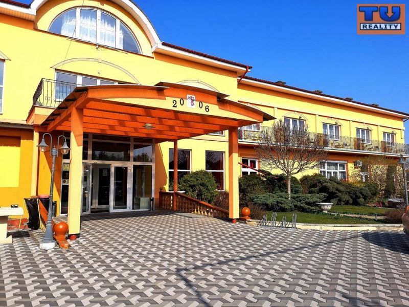 Predaj Hotel Hotel-Predaj-Radava-0.00 €