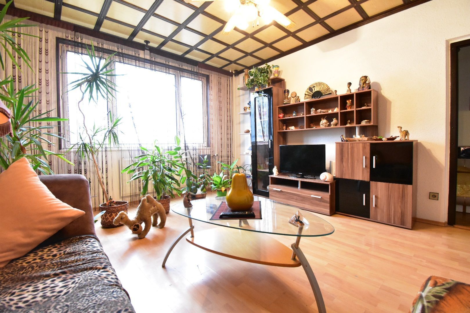 Prenájom Iný Iný-Prenájom-Nové Zámky-450.00 €