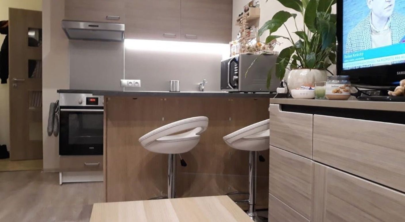 Predaj Iný Iný-Predaj-Bratislava - mestská časť Petržalka-79900.00 €