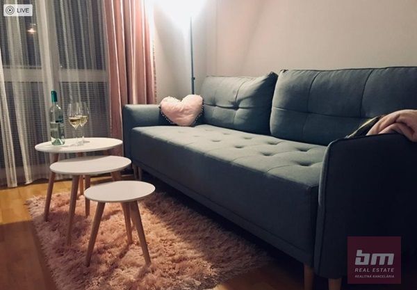 Prenájom Iný Iný-Prenájom-Bratislava - mestská časť Dúbravka-650.00 €