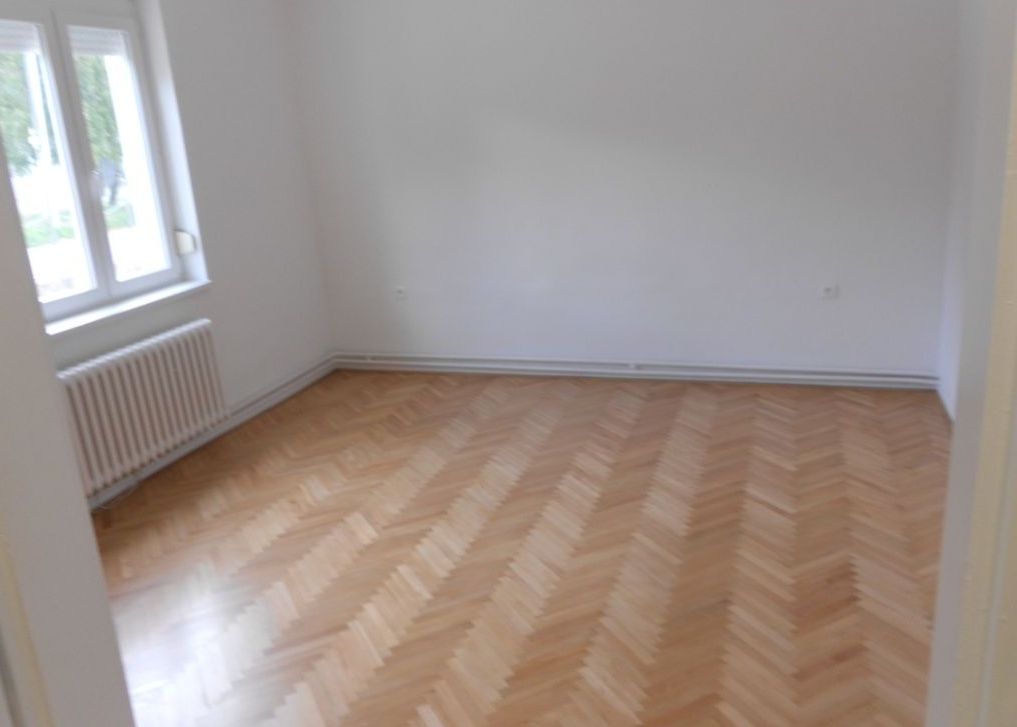 Predaj Iný Iný-Predaj-Bratislava - mestská časť Petržalka-155000.00 €