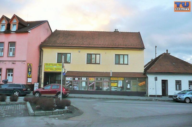 Predaj Polyfunkčný objekt Polyfunkčný objekt-Predaj-Ružomberok-250000.00 €