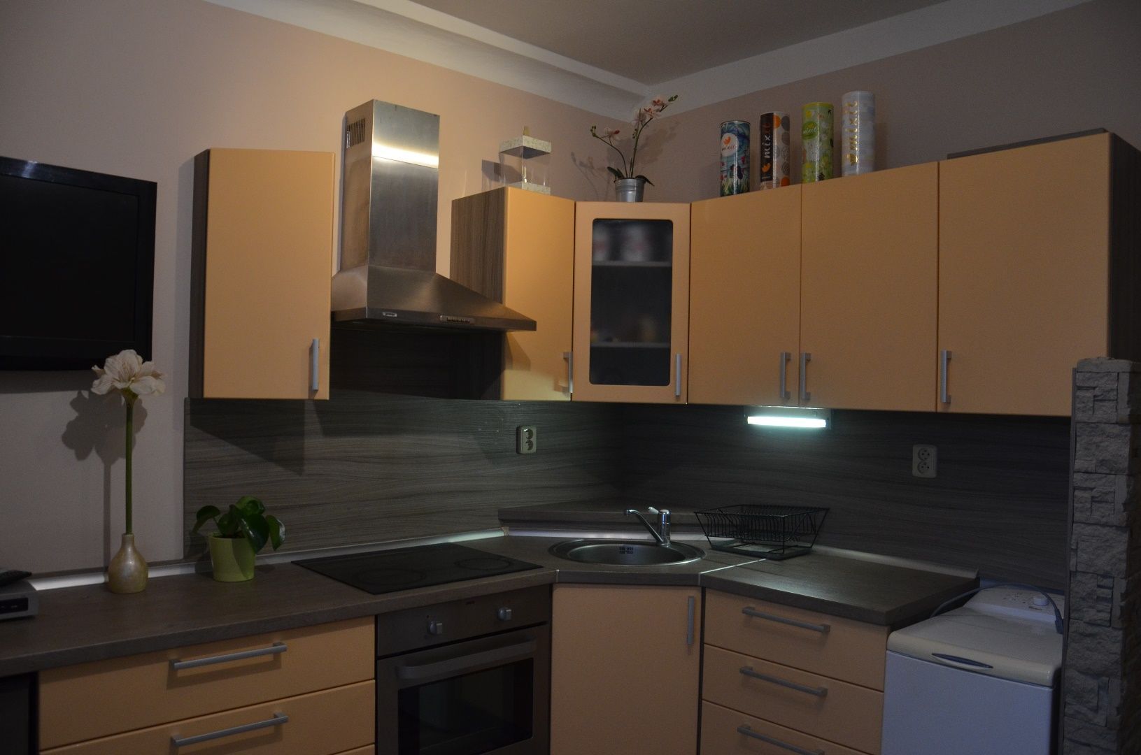 Predaj Iný Iný-Predaj-Bratislava - mestská časť Ružinov-80000.00 €