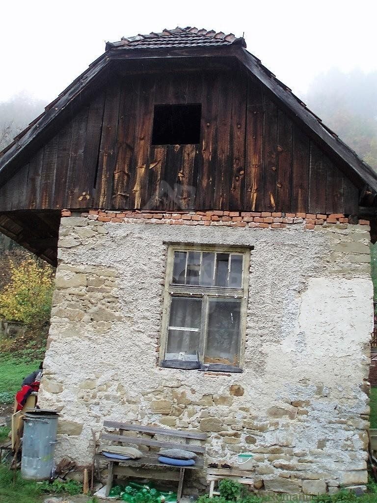 Predaj Rodinný dom Rodinný dom-Predaj-Omastiná-17300.00 €