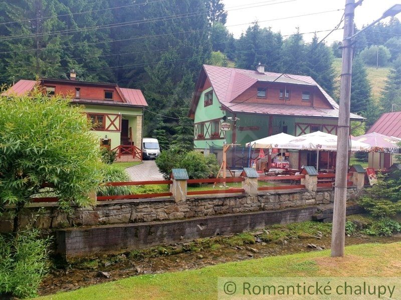 Predaj Poľnohospodársky objekt Poľnohospodársky objekt-Predaj-Zázrivá-380000.00 €