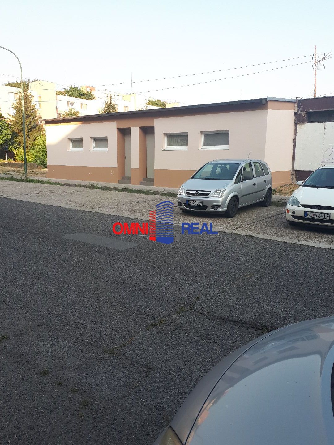 Predaj Obchodný objekt Obchodný objekt-Predaj-Bratislava - m. č. Podunajské Biskupice-250000.00 €