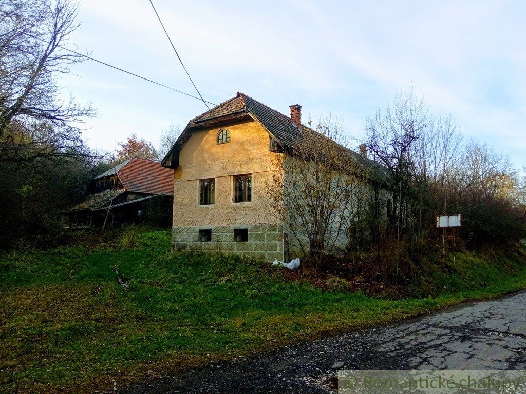 Predaj Rodinný dom Rodinný dom-Predaj-Veľký Lom-25000.00 €