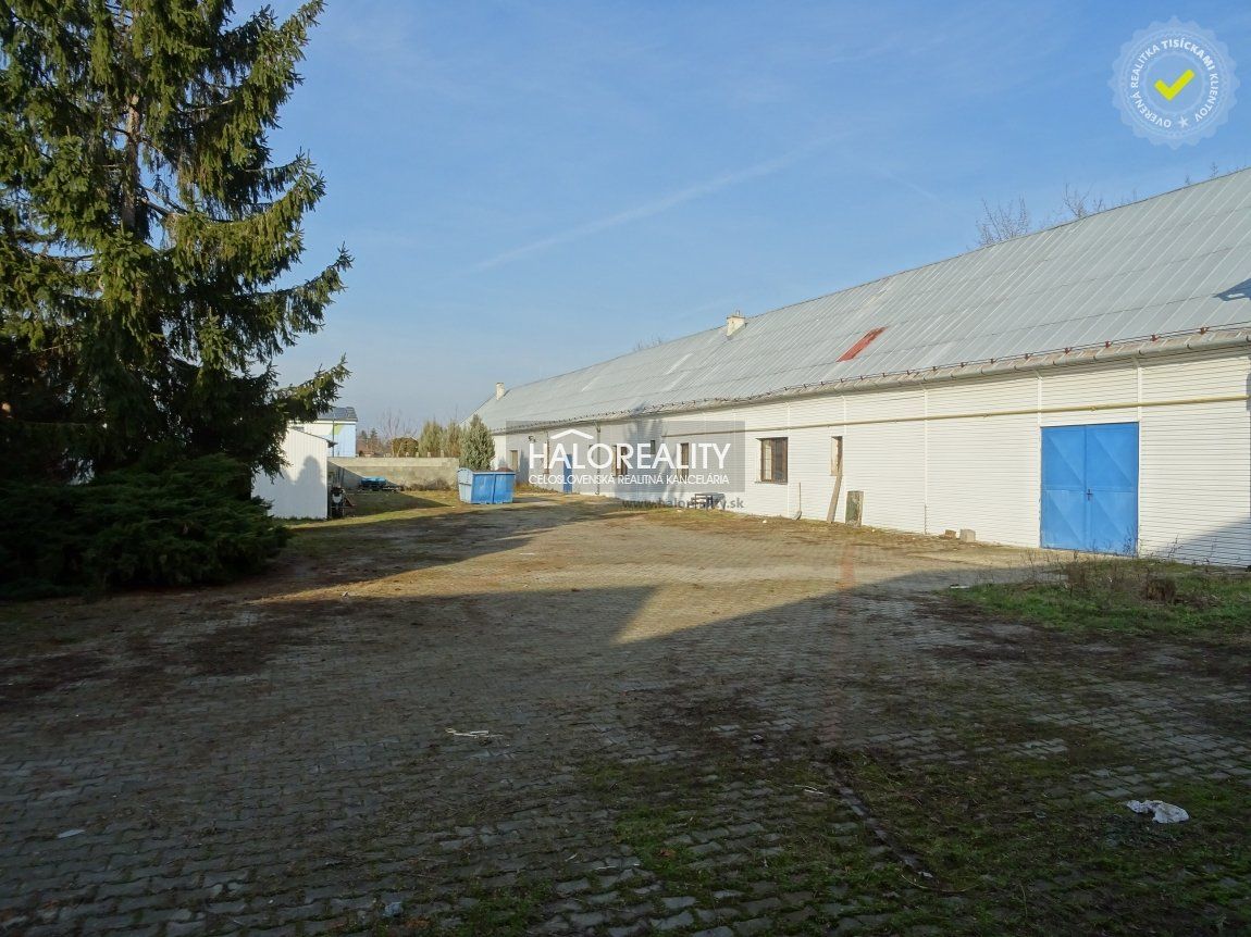 Predaj Administratívny objekt Administratívny objekt-Predaj-Jacovce-0.00 €