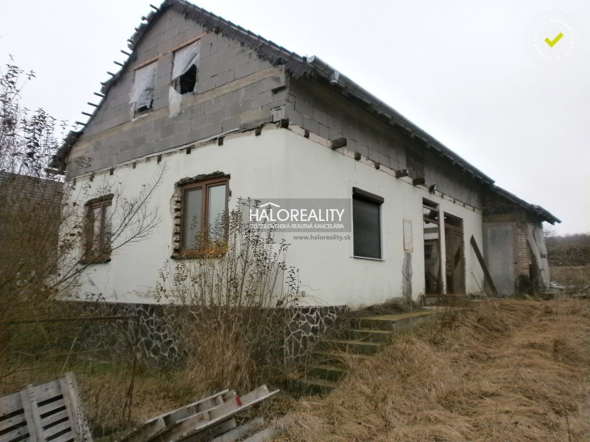 Predaj Rodinný dom Rodinný dom-Predaj-Dedinka-32900.00 €