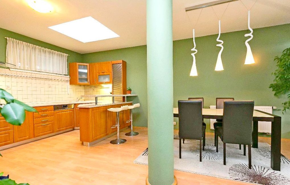 Predaj Iný Iný-Predaj-Bratislava - mestská časť Ružinov-299000.00 €