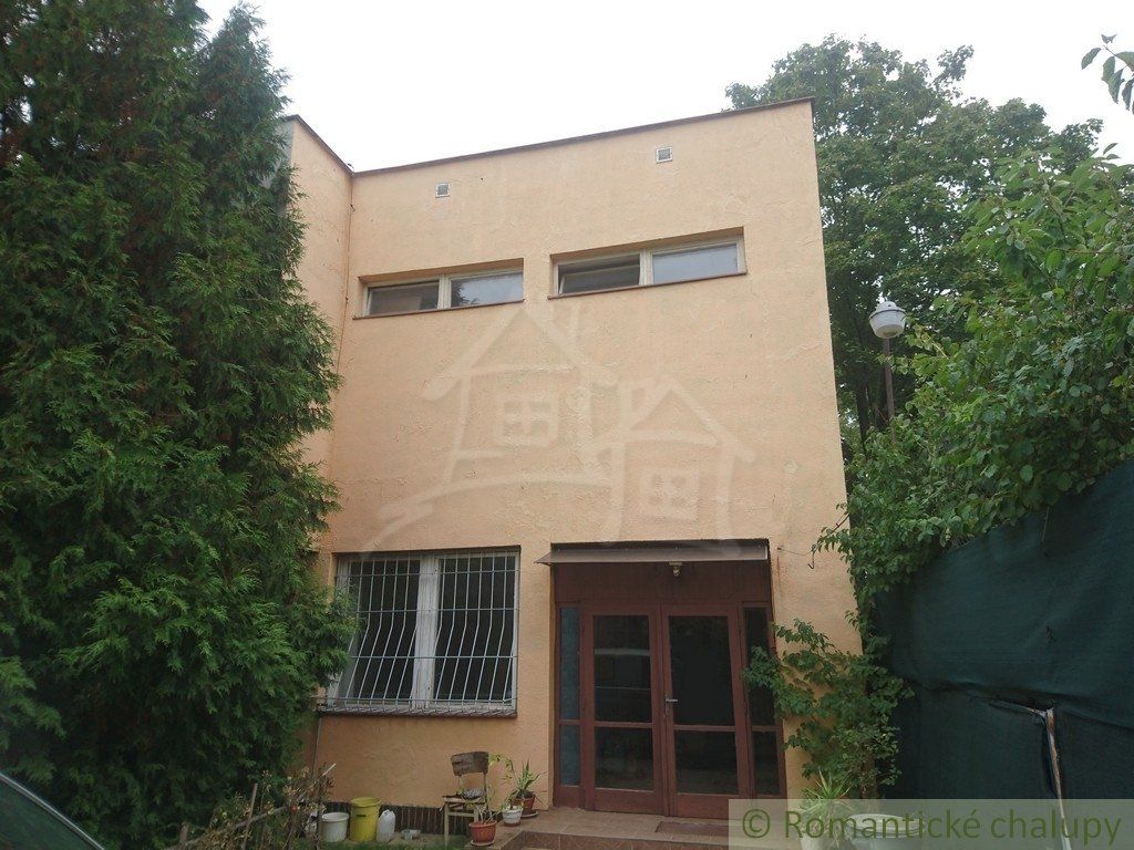 Predaj Iný Iný-Predaj-Nové Mesto nad Váhom-319900.00 €