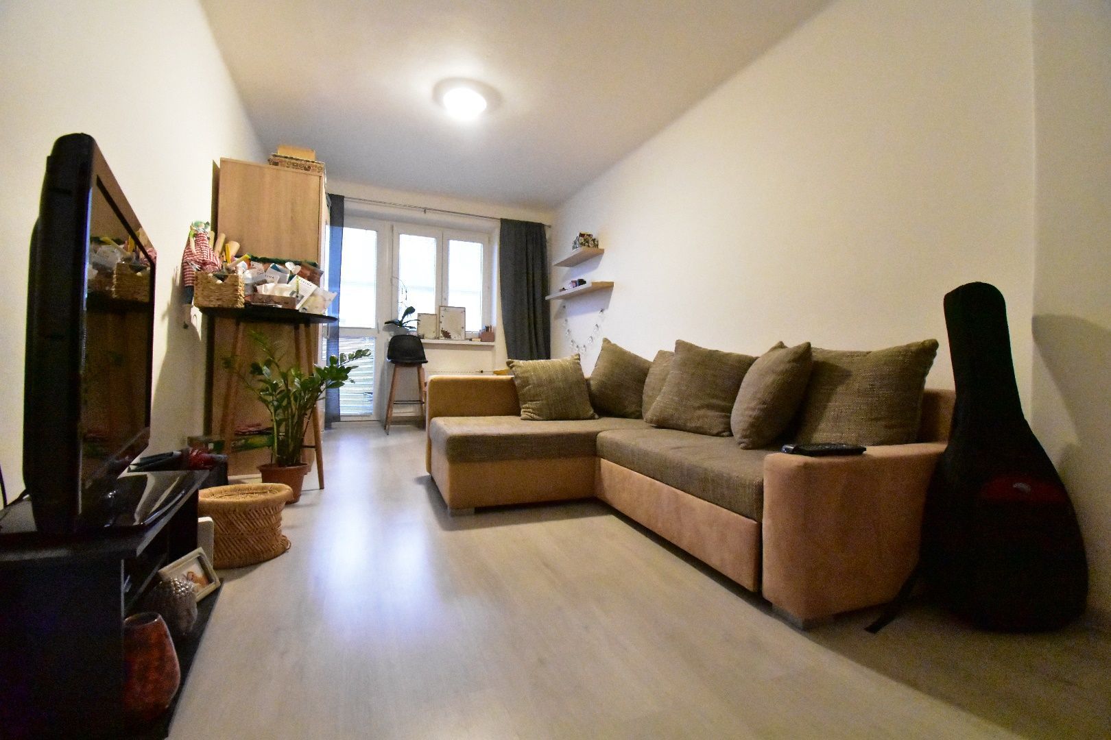 Prenájom Iný Iný-Prenájom-Nové Zámky-400.00 €