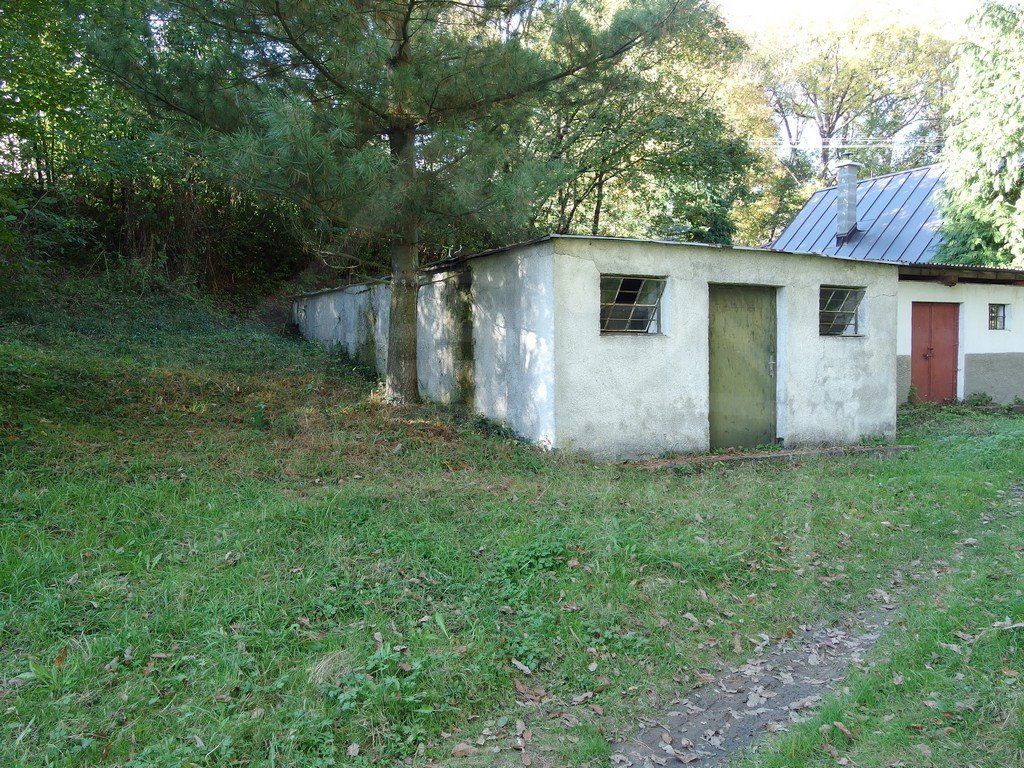 Predaj Poľnohospodársky objekt Poľnohospodársky objekt-Predaj-Hontianske Nemce-7500.00 €