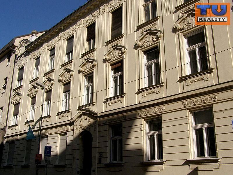 Predaj 3-izbový byt 3-izbový byt-Predaj-Bratislava - mestská časť Staré Mesto-299000.00 €
