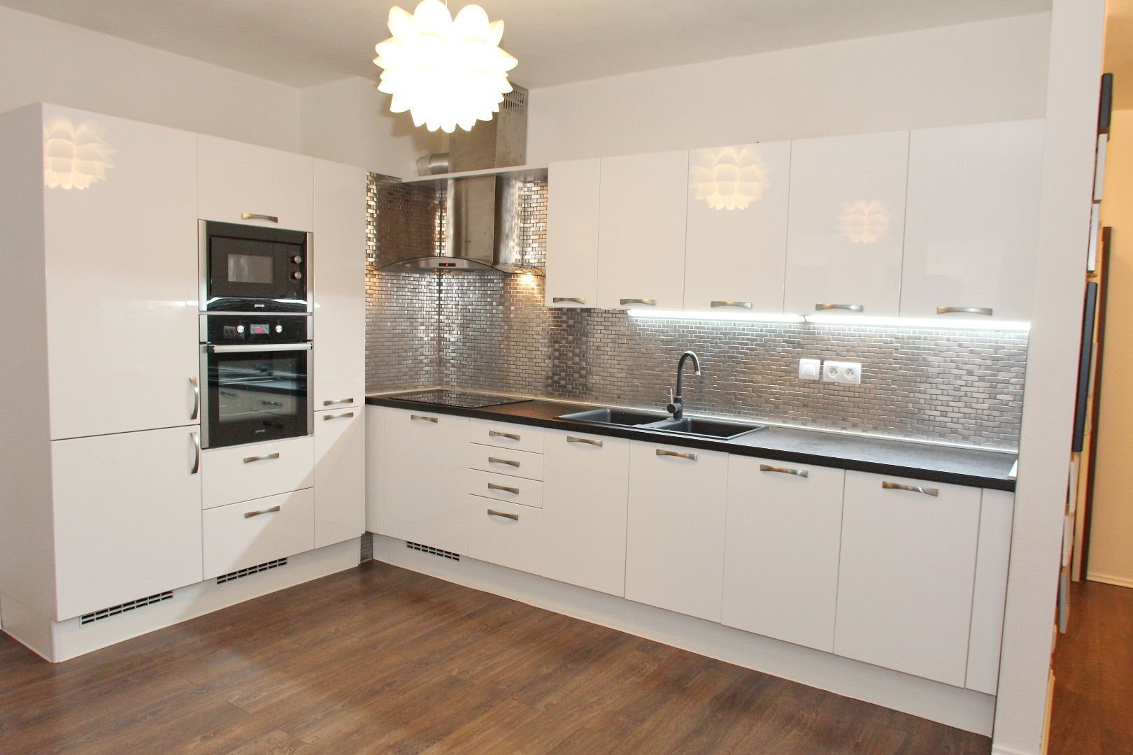 Predaj Iný Iný-Predaj-Bratislava - mestská časť Petržalka-139900.00 €