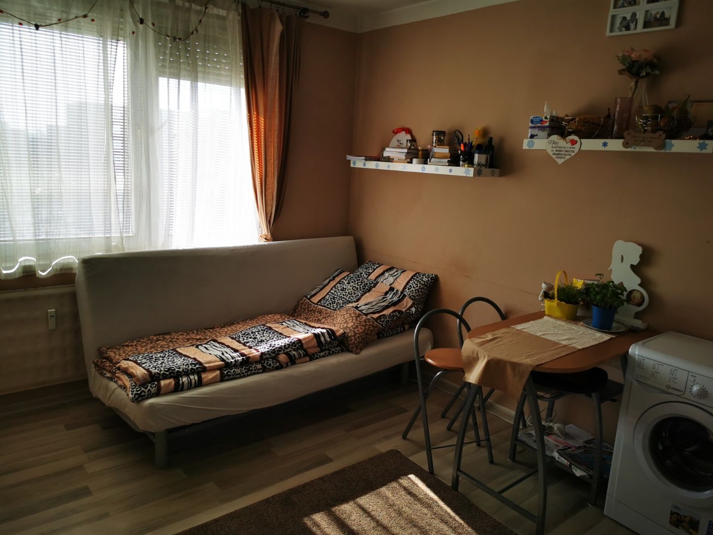 Prenájom Iný Iný-Prenájom-Nové Zámky-260.00 €