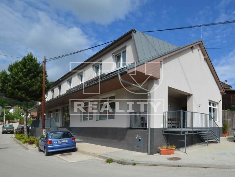 Predaj Polyfunkčný objekt Polyfunkčný objekt-Predaj-Lietava-0.00 €