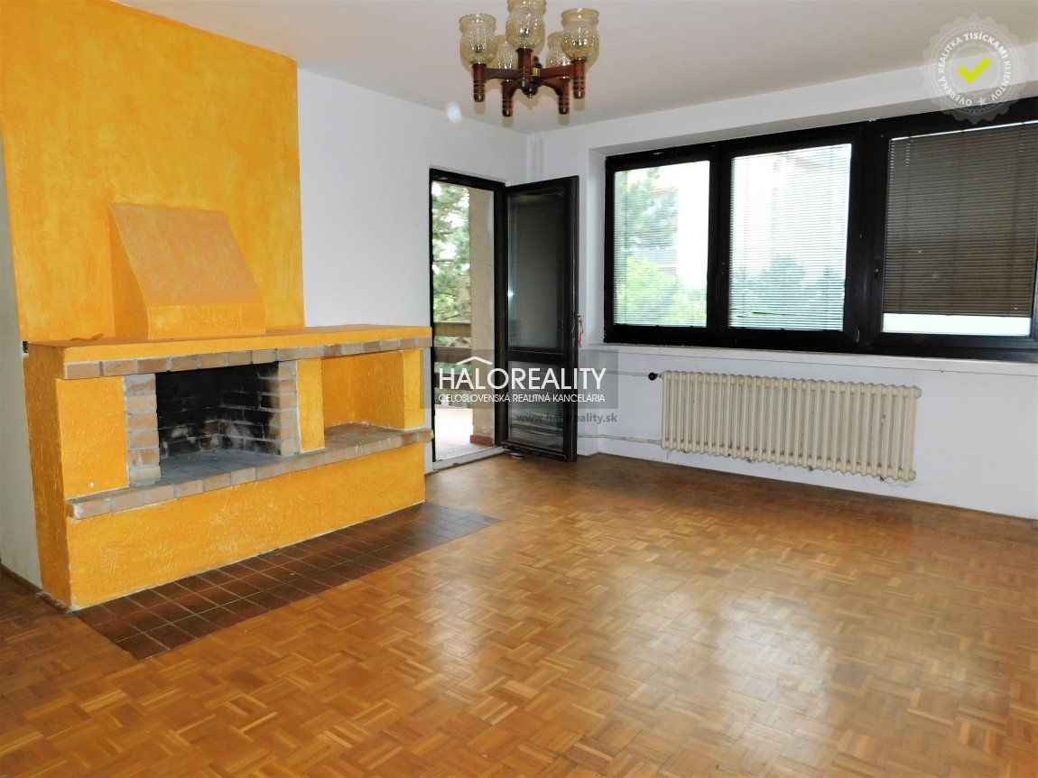 Predaj Rodinný dom Rodinný dom-Predaj-Bratislava - mestská časť Dúbravka-349990.00 €