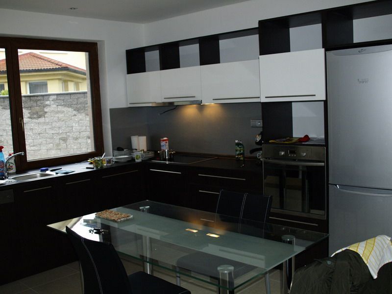 Prenájom Rodinný dom Rodinný dom-Prenájom-Bratislava - mestská časť Devín-890.00 €