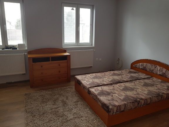 Prenájom Rodinný dom Rodinný dom-Prenájom-Trnava-390.00 €