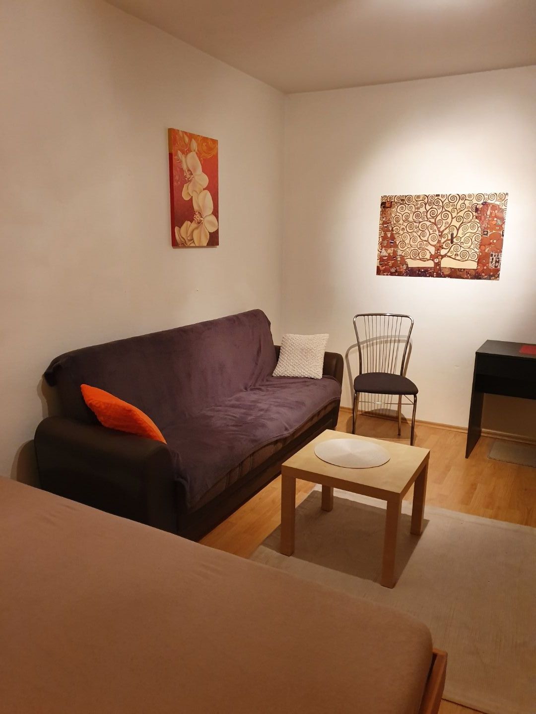 Prenájom Iný Iný-Prenájom-Bratislava - mestská časť Dúbravka-450.00 €