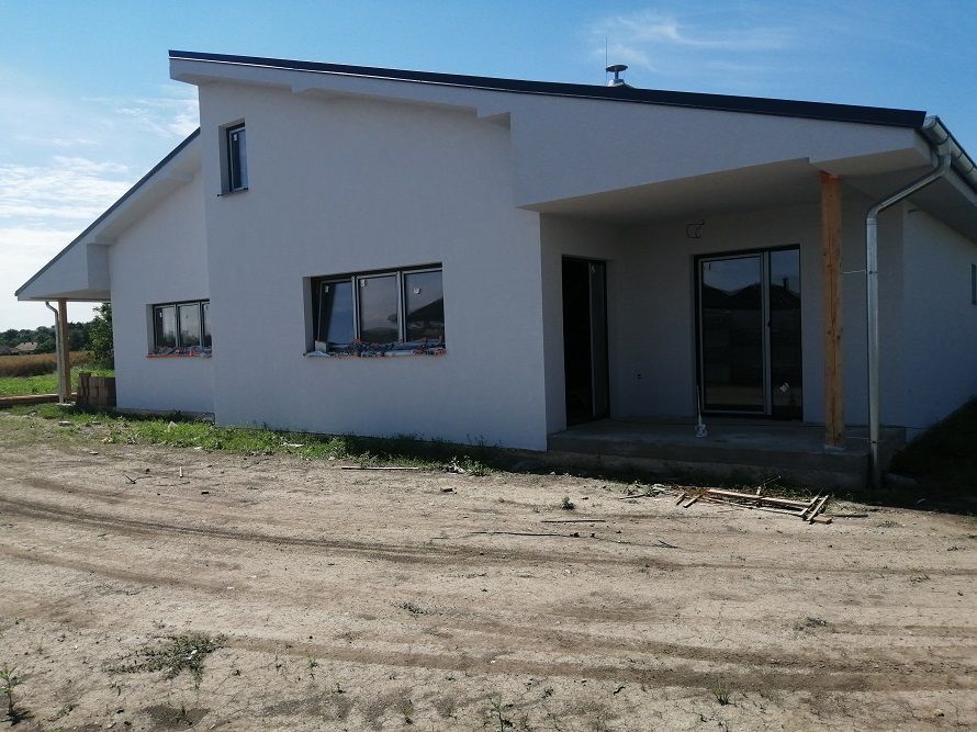 Predaj Rodinný dom Rodinný dom-Predaj-Lehnice-158800.00 €