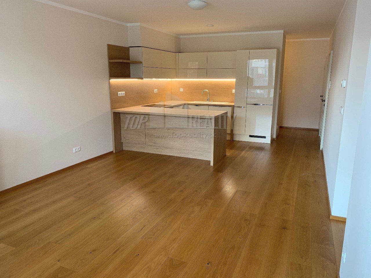 Prenájom Iný Iný-Prenájom-Bratislava - mestská časť Staré Mesto-1000.00 €