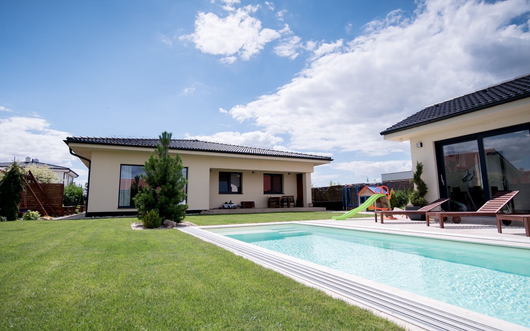 Predaj Rodinný dom Rodinný dom-Predaj-Kráľová pri Senci-268000.00 €