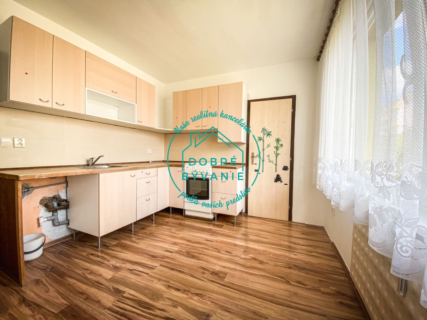 Predaj Iný Iný-Predaj-Nové Zámky-74000.00 €