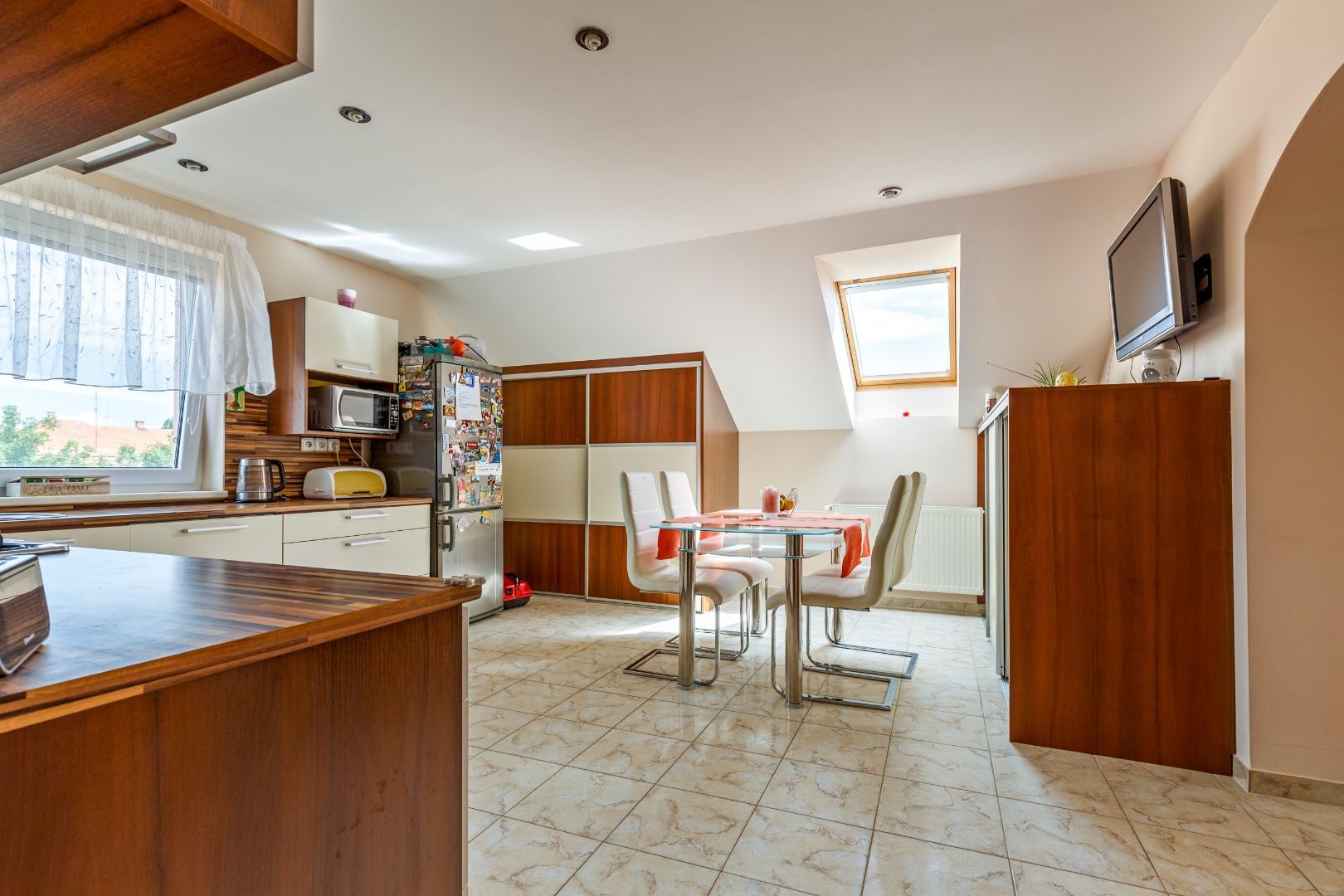 Predaj Rodinný dom Rodinný dom-Predaj-Ivanka pri Dunaji-386900.00 €
