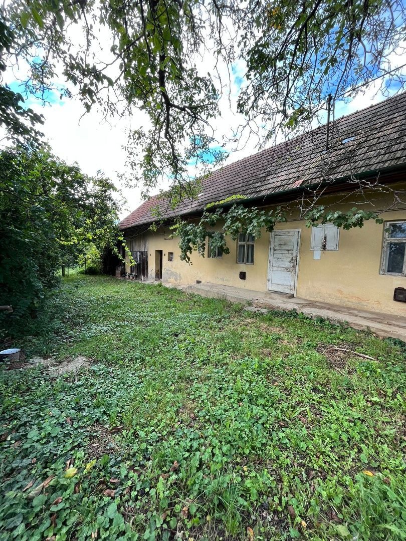Predaj Rodinný dom Rodinný dom-Predaj-Trenčín-94000.00 €