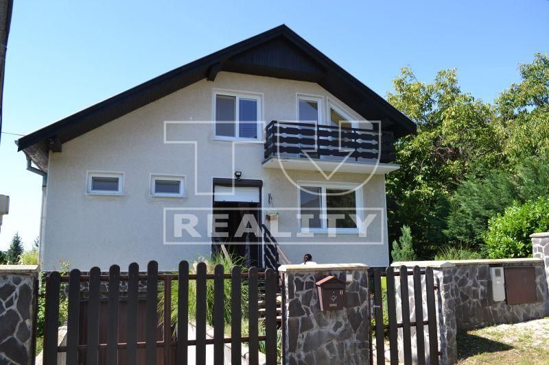 Prenájom Rodinný dom Rodinný dom-Prenájom-Nitrianske Hrnčiarovce-650.00 €