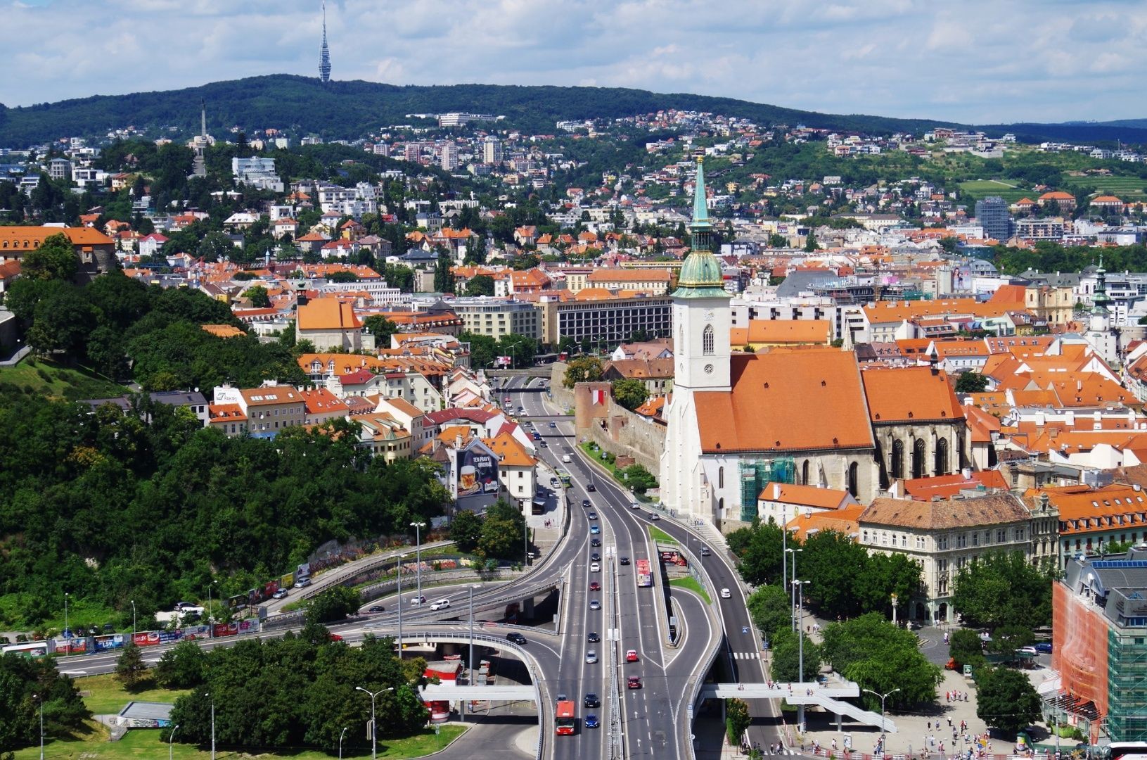 Predaj 4-izbový byt 4-izbový byt-Predaj-Bratislava - mestská časť Staré Mesto-340000.00 €