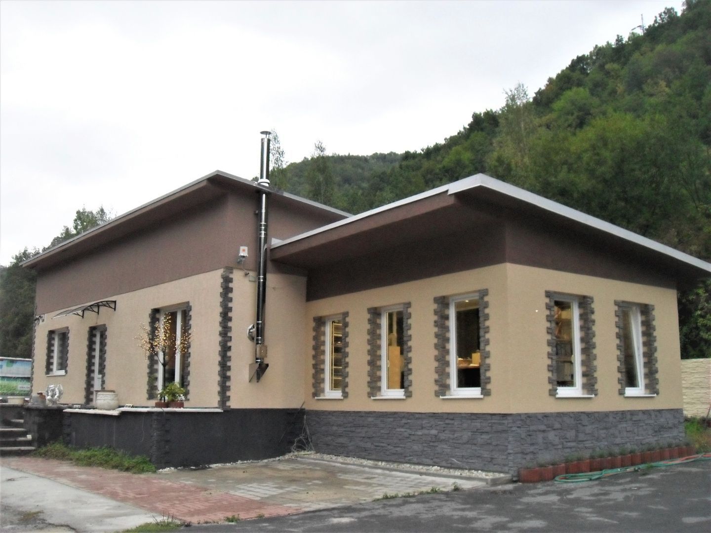 Predaj Priemyselný pozemok Priemyselný pozemok-Predaj-Banská Bystrica-290000.00 €