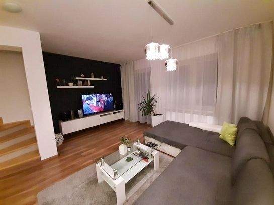 Prenájom Iný Iný-Prenájom-Dunajská Lužná-700.00 €