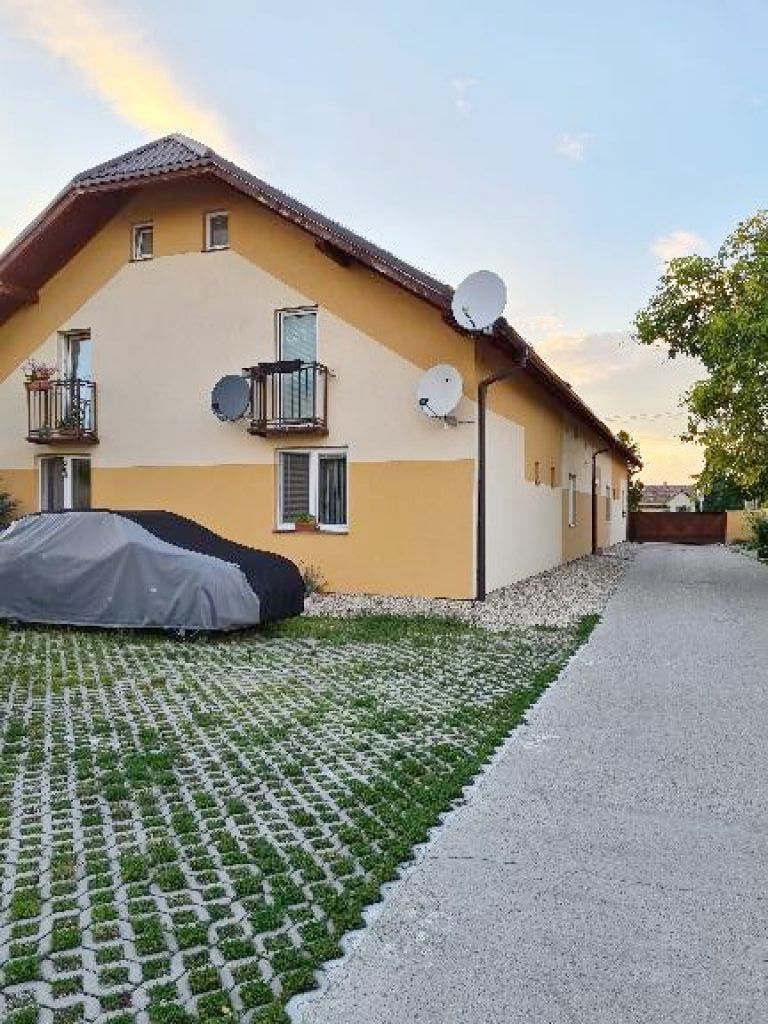 Predaj Iný Iný-Predaj-Most pri Bratislave-81900.00 €