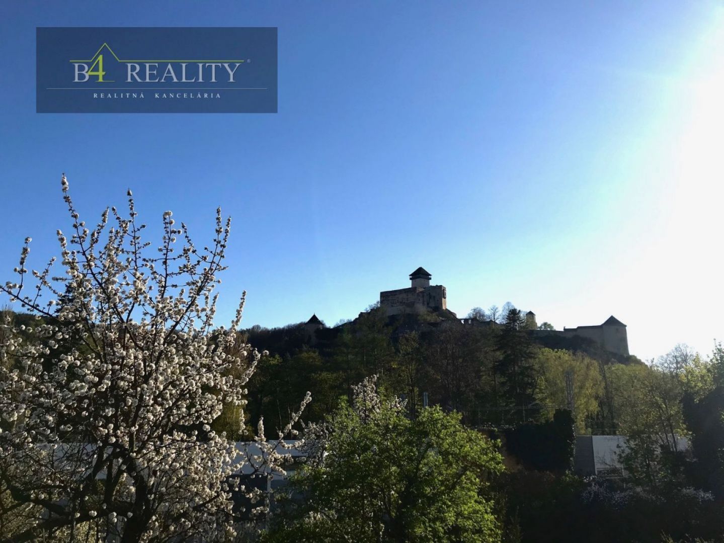 Prenájom Rodinný dom Rodinný dom-Prenájom-Trenčín-1500.00 €
