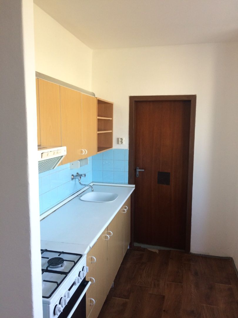 Predaj 4-izbový byt 4-izbový byt-Predaj-Bratislava - m. č. Podunajské Biskupice-140000.00 €