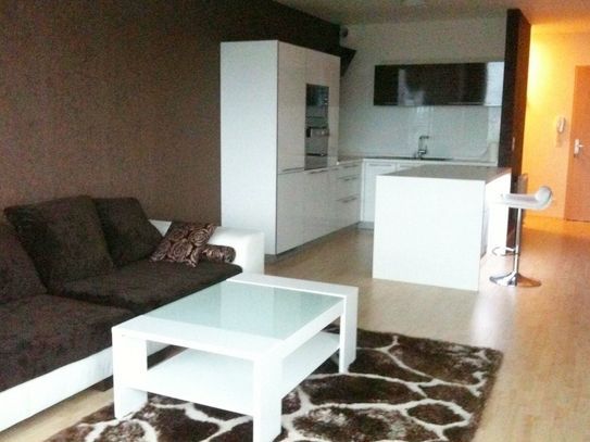 Predaj 2-izbový byt 2-izbový byt-Predaj-Bratislava - mestská časť Ružinov-214990.00 €