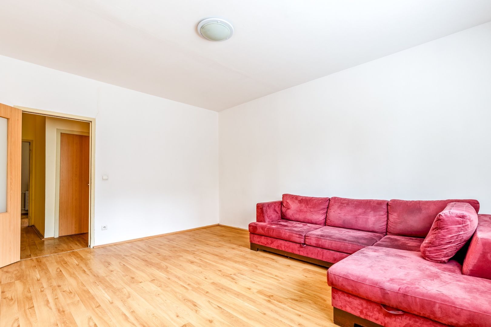 Predaj 1-izbový byt 1-izbový byt-Predaj-Bratislava - mestská časť Lamač-115000.00 €