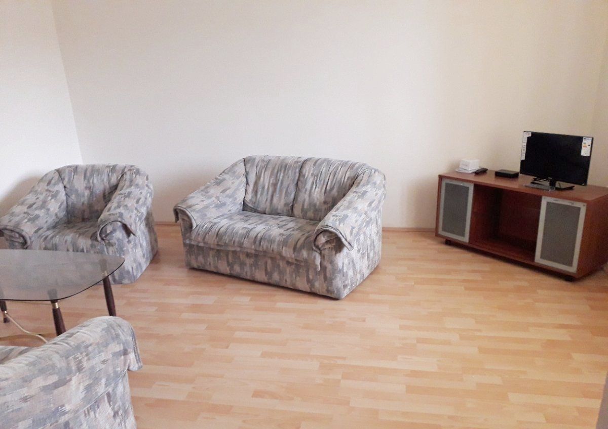 Prenájom Rodinný dom Rodinný dom-Prenájom-Vištuk-450.00 €