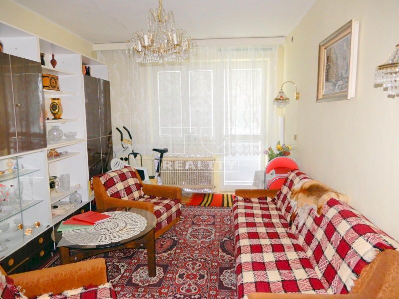 Predaj 3-izbový byt 3-izbový byt-Predaj-Lučenec-59000.00 €
