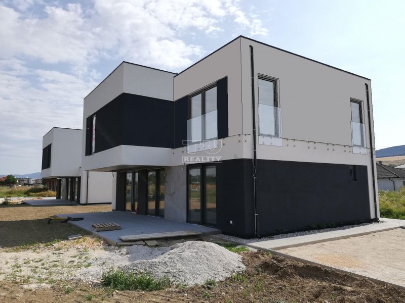 Predaj Vila Vila-Predaj-Banka-0.00 €