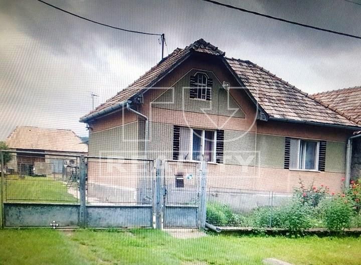 Predaj Rodinný dom Rodinný dom-Predaj-Trenč-15500.00 €