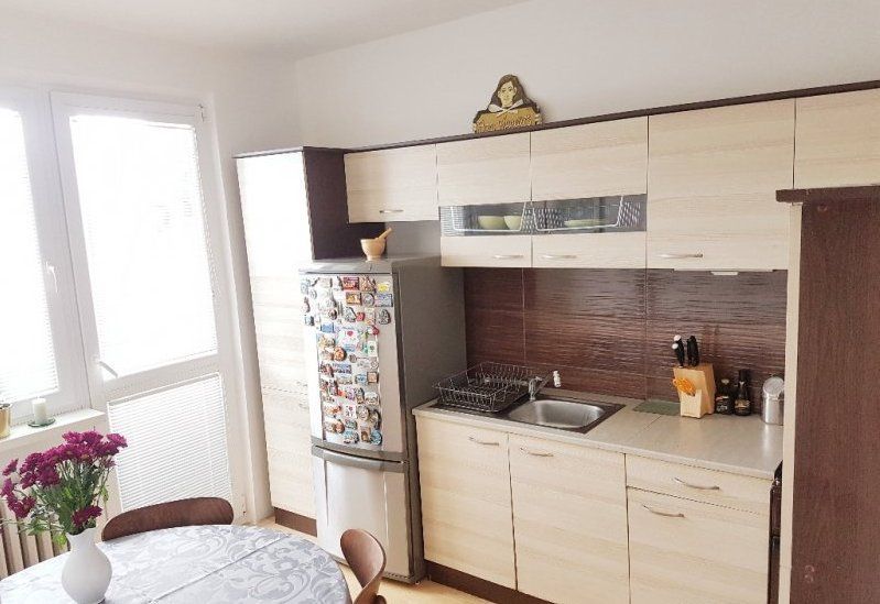Predaj 3-izbový byt 3-izbový byt-Predaj-Bratislava - mestská časť Petržalka-165000.00 €