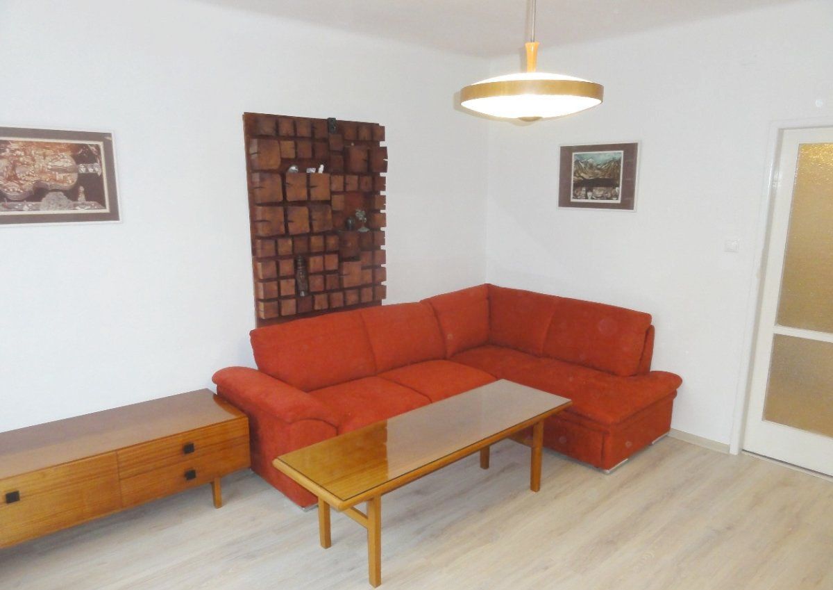 Prenájom 3-izbový byt 3-izbový byt-Prenájom-Bratislava - mestská časť Ružinov-600.00 €