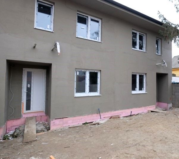 Predaj Rodinný dom Rodinný dom-Predaj-Bratislava - mestská časť Ružinov-299000.00 €