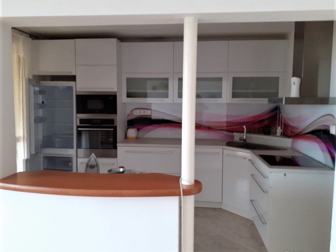 Predaj 3-izbový byt 3-izbový byt-Predaj-Banská Bystrica-152000.00 €